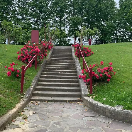 Baztan Piscine Vue Montagnes Apartman
